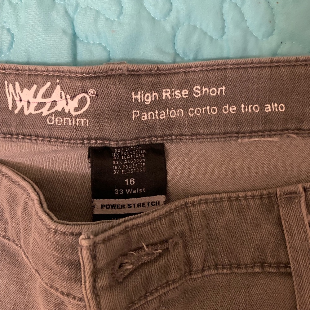 NWOT MOSSIMO High Rise Short - Picture 4 of 4